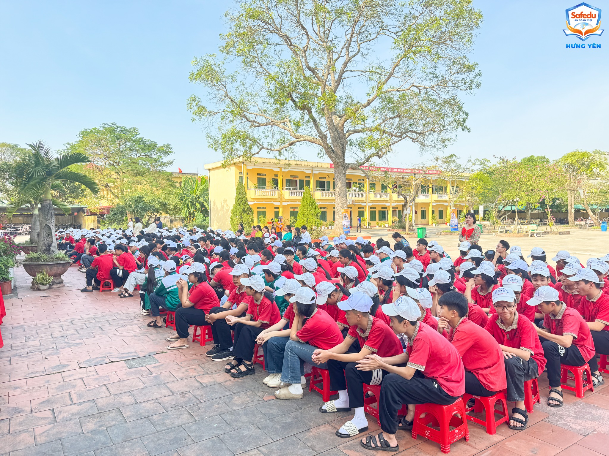 Chuyên đề kỹ năng sống trường THCS VŨ ĐÔNG