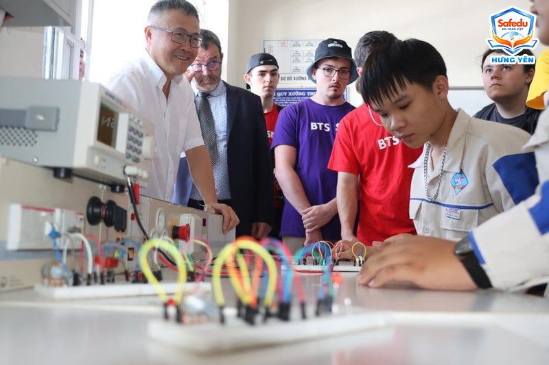 Kỹ năng mềm Safedu Hưng Yên